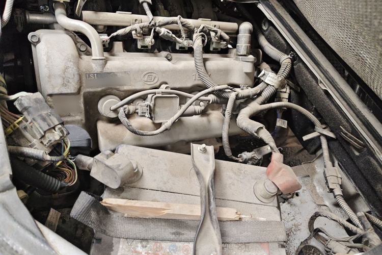 Used Wuling Zhiguang 2020 1.2L Practical Model China VI LSI Engine Bay Left