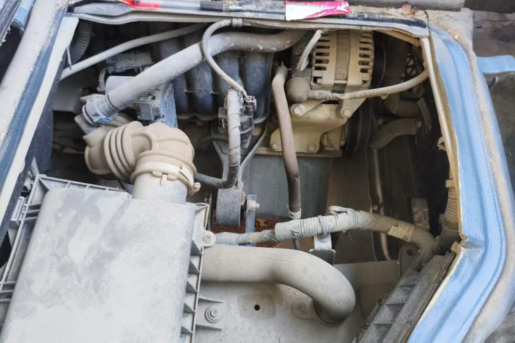 Used Wuling Zhiguang 2020 1.2L Practical Model China VI LSI Engine Bay Left