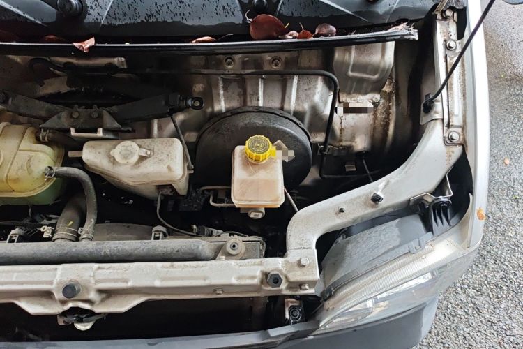 Used Wuling Zhiguang 2020 1.2L Practical Model China VI LSI Engine Bay Left