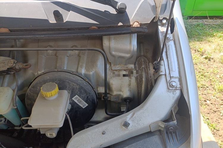Used Wuling Zhiguang 2020 1.2L Practical Model China VI LSI Engine Bay Left