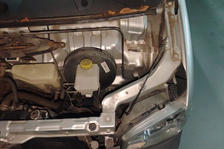 Used Wuling Zhiguang 2020 1.2L Practical Model China VI LSI Engine Bay Left