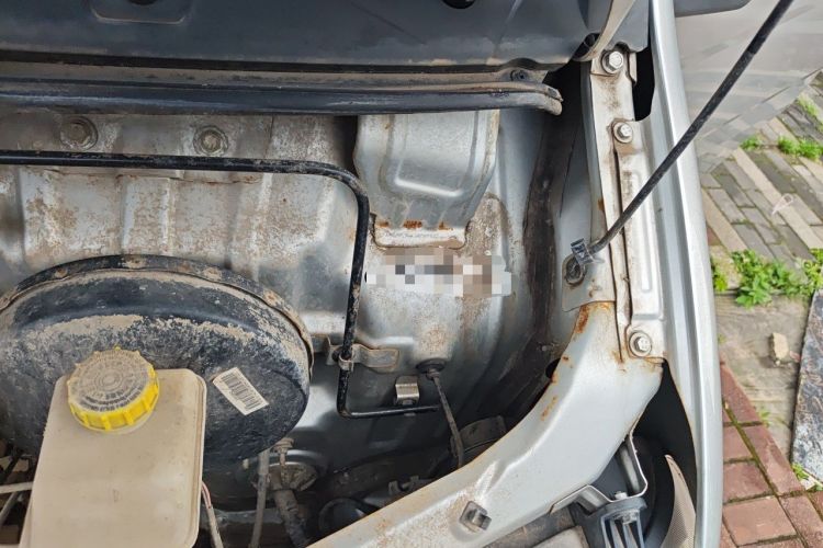 Used Wuling Zhiguang 2020 1.2L Practical Model China VI LSI Engine Bay Left