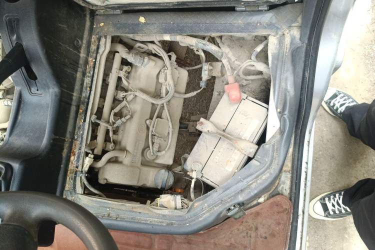 Used Wuling Zhiguang 2020 1.2L Practical Model China VI LSI Engine Bay Left