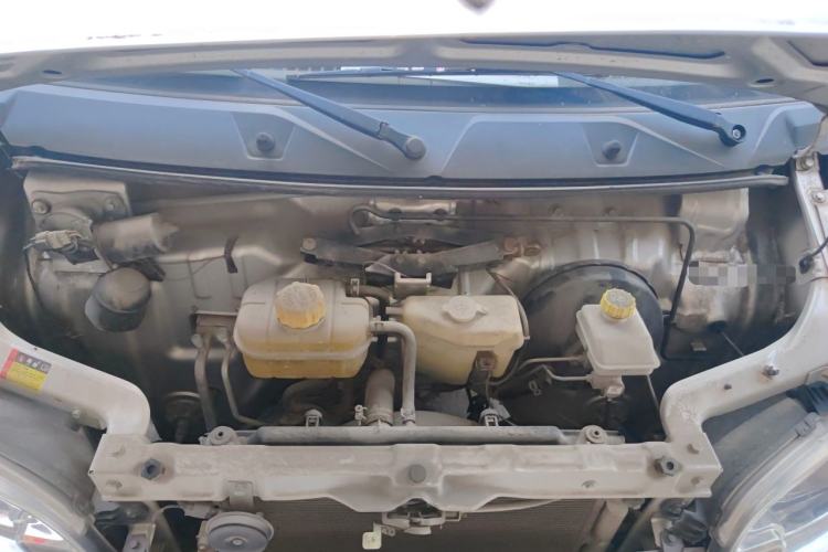 Used Wuling Zhiguang 2020 1.2L Practical Model China VI LSI Engine Bay