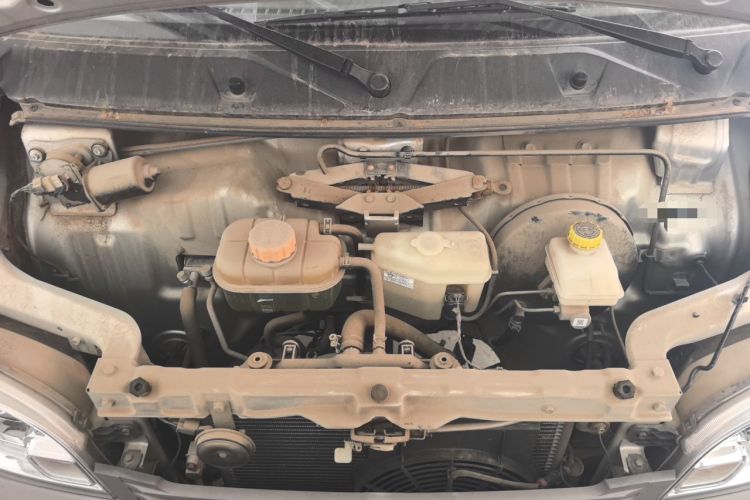 Used Wuling Zhiguang 2020 1.2L Practical Model China VI LSI Engine Bay