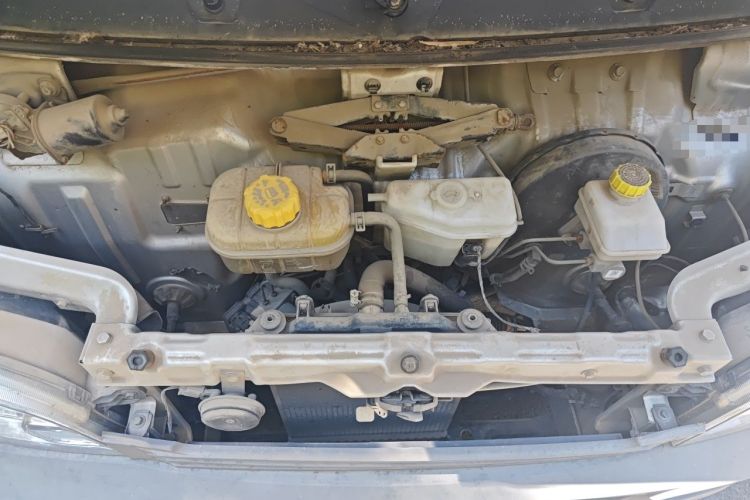 Used Wuling Zhiguang 2020 1.2L Practical Model China VI LSI Engine Bay