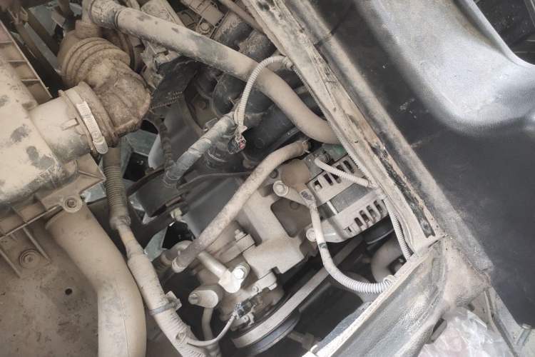 Used Wuling Zhiguang 2020 1.2L Practical Model China VI LSI Engine Bay Right