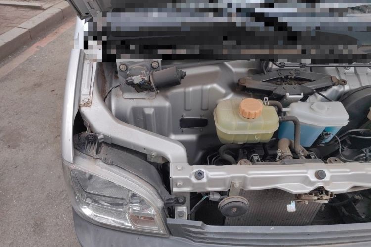 Used Wuling Zhiguang 2020 1.2L Practical Model China VI LSI Engine Bay Right