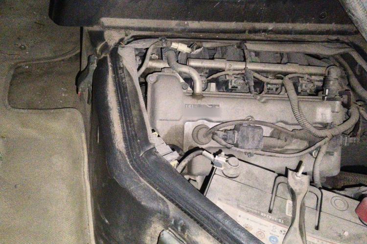 Used Wuling Zhiguang 2020 1.2L Practical Model China VI LSI Engine Bay Right