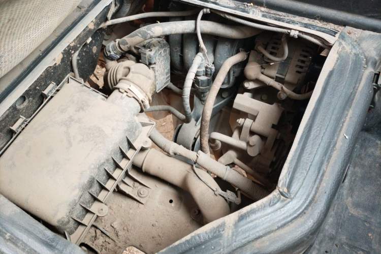 Used Wuling Zhiguang 2020 1.2L Practical Model China VI LSI Engine Bay Right