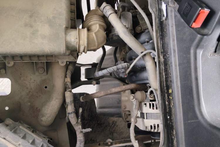 Used Wuling Zhiguang 2020 1.2L Practical Model China VI LSI Engine Bay Right