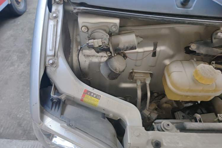 Used Wuling Zhiguang 2020 1.2L Practical Model China VI LSI Engine Bay Right