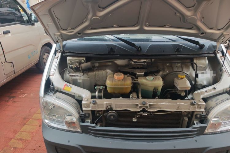 Used Wuling Zhiguang 2020 1.2L Practical Model China VI LSI Engine Bay Right