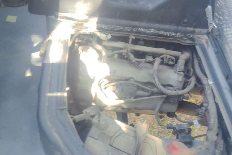 Used Wuling Zhiguang 2020 1.2L Practical Model China VI LSI Engine Bay Right