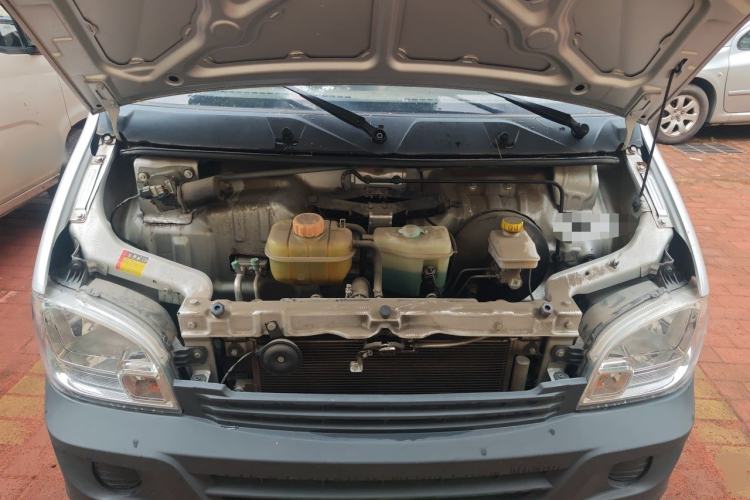 Used Wuling Zhiguang 2020 1.2L Practical Model China VI LSI Engine Bay