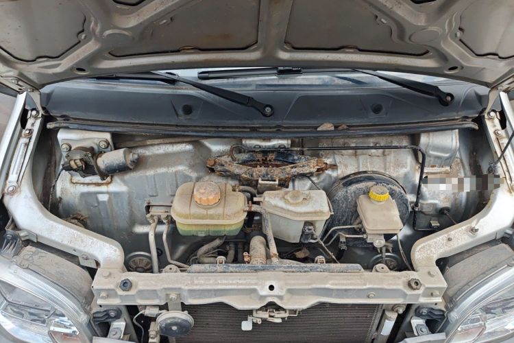 Used Wuling Zhiguang 2020 1.2L Practical Model China VI LSI Engine Bay
