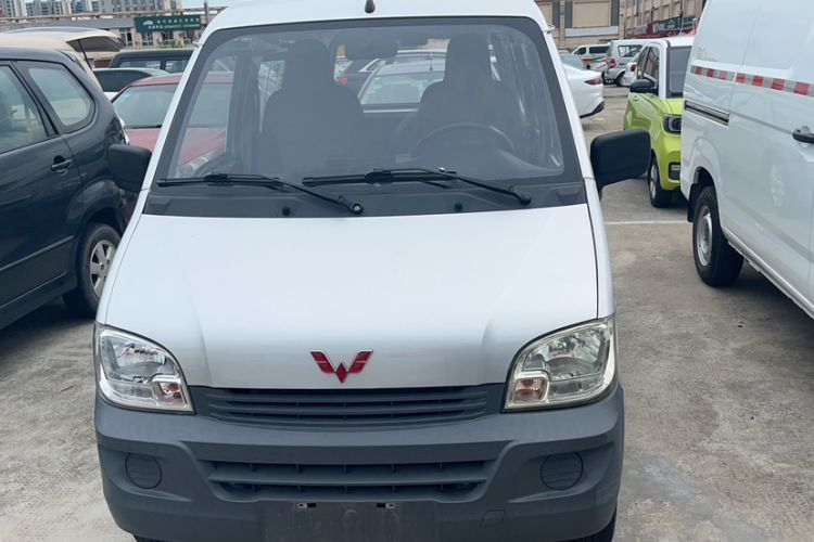 Used Wuling Zhiguang 2020 1.2L Practical Model China VI LSI Exterior 1