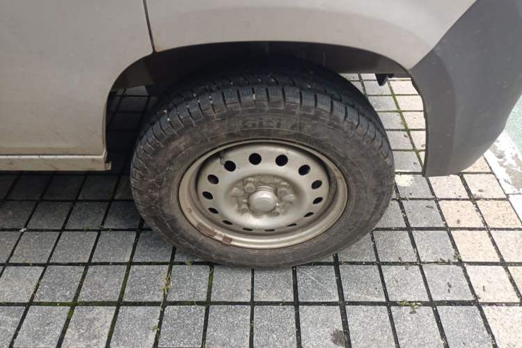 Used Wuling Zhiguang 2020 1.2L Practical Model China VI LSI Exterior 1
