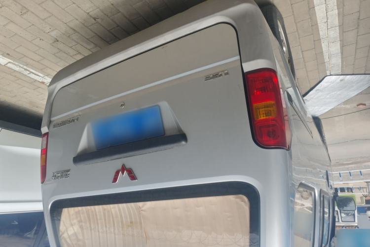 Used Wuling Zhiguang 2020 1.2L Practical Model China VI LSI Exterior 11