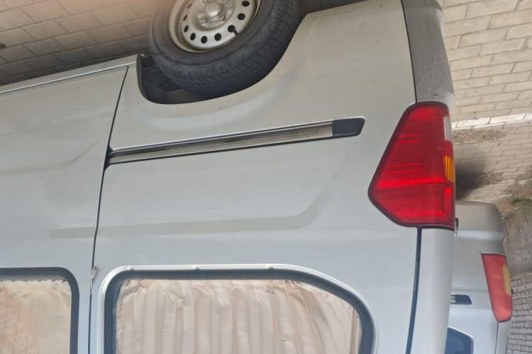Used Wuling Zhiguang 2020 1.2L Practical Model China VI LSI Exterior 12