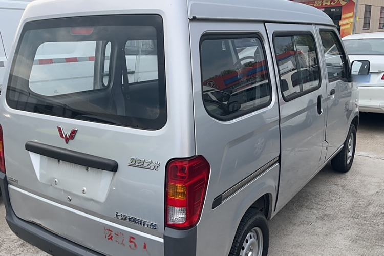 Used Wuling Zhiguang 2020 1.2L Practical Model China VI LSI Exterior 3