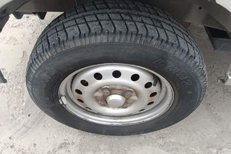 Used Wuling Zhiguang 2020 1.2L Practical Model China VI LSI Exterior 4