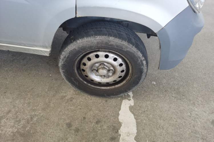 Used Wuling Zhiguang 2020 1.2L Practical Model China VI LSI Exterior 4