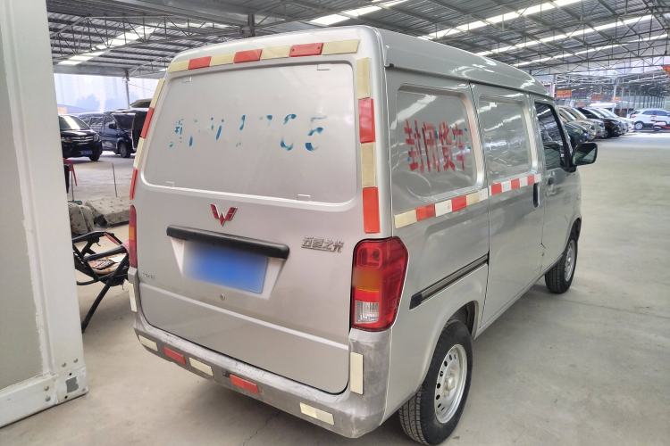 Used Wuling Zhiguang 2020 1.2L Van Utility Model China VI Emission Standard 2 Seats LSI Exterior 4