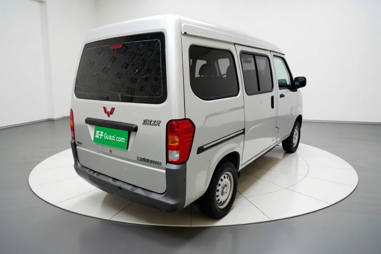 Used Wuling Zhiguang 2020 1.2L Practical Model China VI LSI Exterior 5