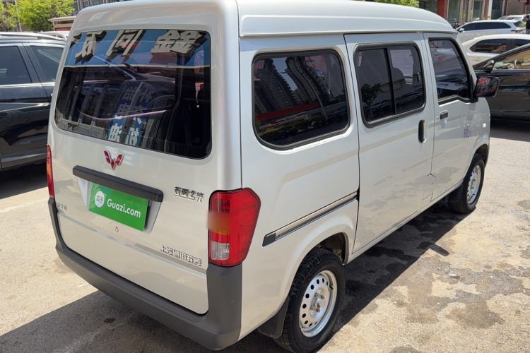 Used Wuling Zhiguang 2020 1.2L Practical Model China VI LSI Exterior 5