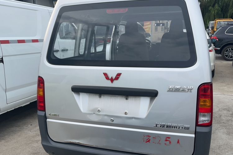 Used Wuling Zhiguang 2020 1.2L Practical Model China VI LSI Exterior 6