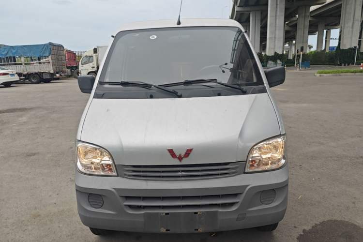Used Wuling Zhiguang 2020 1.2L Van Utility Model China VI Emission Standard 2 Seats LSI Front