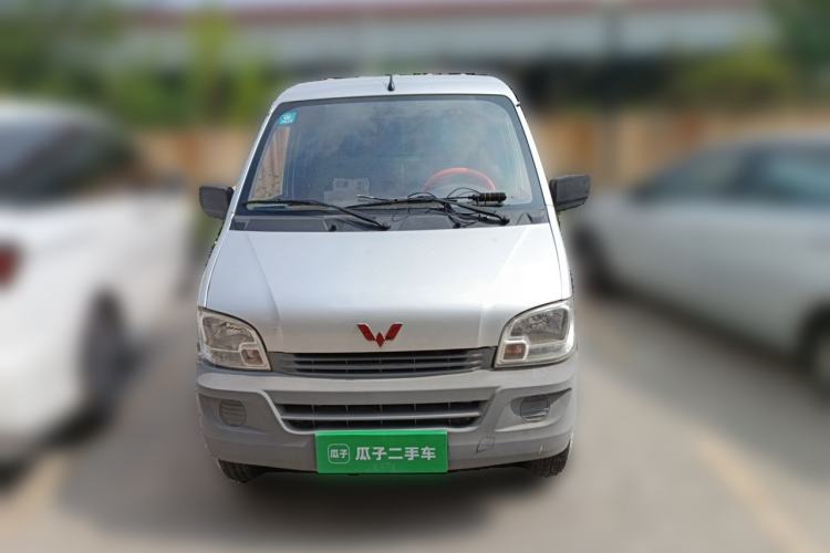 Used Wuling Zhiguang 2020 1.2L Van Utility Model China VI Emission Standard 2 Seats LSI Front