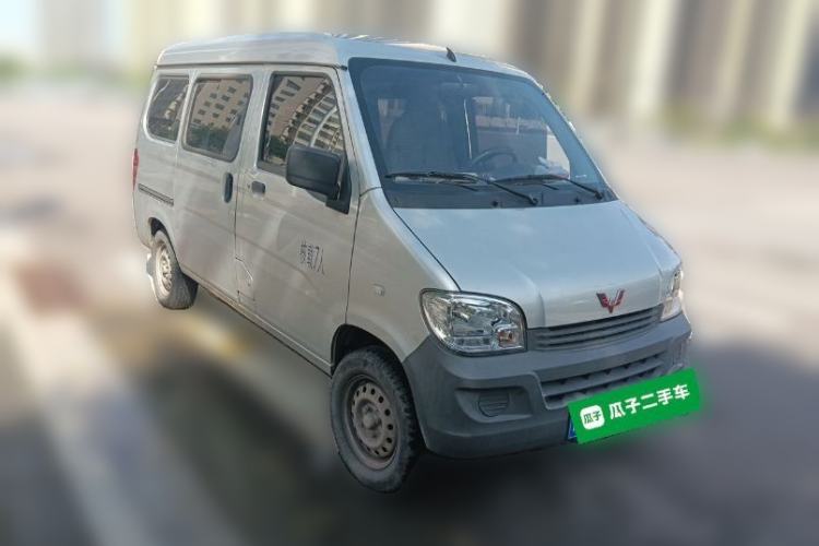 Used Wuling Zhiguang 2020 1.2L Practical Model China VI LSI Front Right 45 Deg