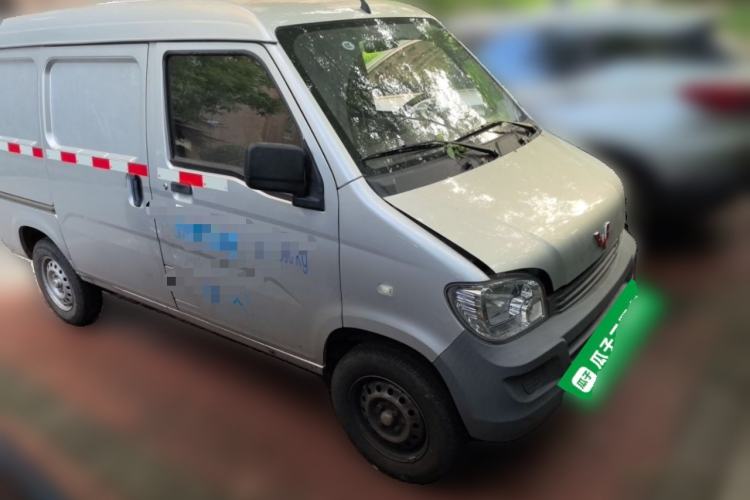 Used Wuling Zhiguang 2020 1.2L Van Utility Model China VI Emission Standard 2 Seats LSI Front Right 45 Deg