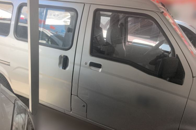 Used Wuling Zhiguang 2020 1.2L Practical Model China VI LSI Front Right 45 Deg