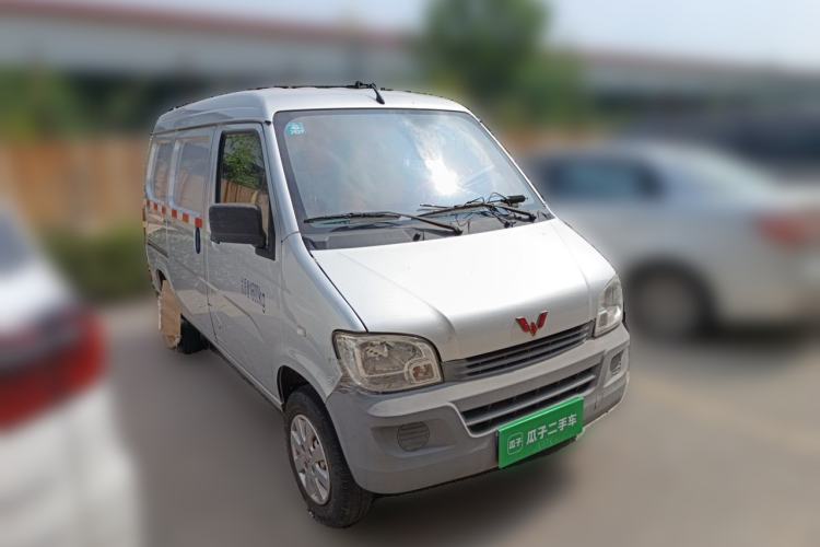 Used Wuling Zhiguang 2020 1.2L Van Utility Model China VI Emission Standard 2 Seats LSI Front Right 45 Deg
