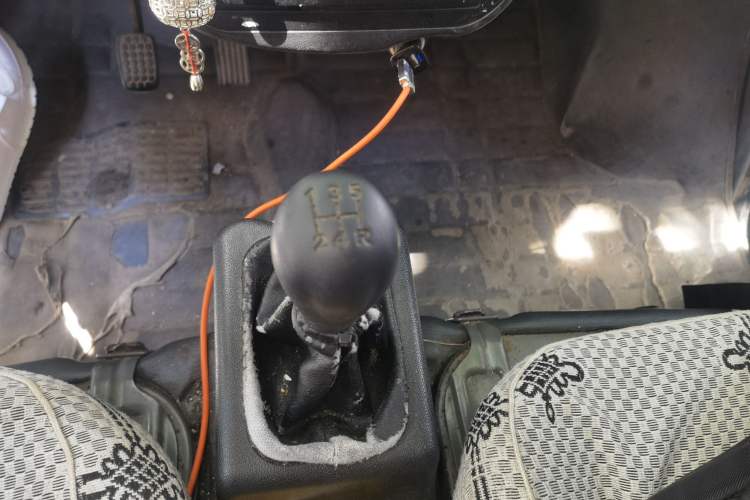 Used Wuling Zhiguang 2020 1.2L Practical Model China VI LSI Gear Lever