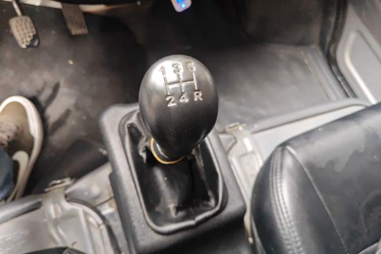 Used Wuling Zhiguang 2020 1.2L Practical Model China VI LSI Gear Lever