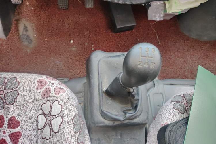 Used Wuling Zhiguang 2020 1.2L Practical Model China VI LSI Gear Lever