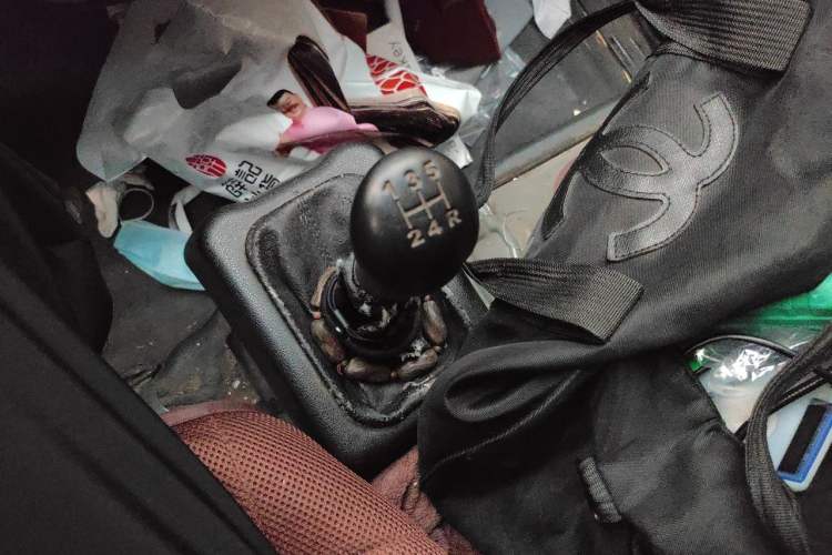 Used Wuling Zhiguang 2020 1.2L Practical Model China VI LSI Gear Lever