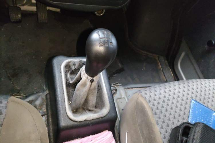 Used Wuling Zhiguang 2020 1.2L Practical Model China VI LSI Gear Lever