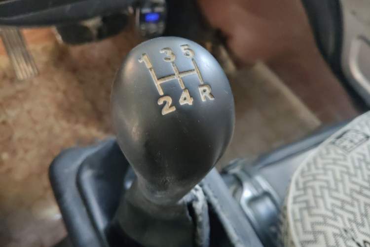 Used Wuling Zhiguang 2020 1.2L Practical Model China VI LSI Gear Lever