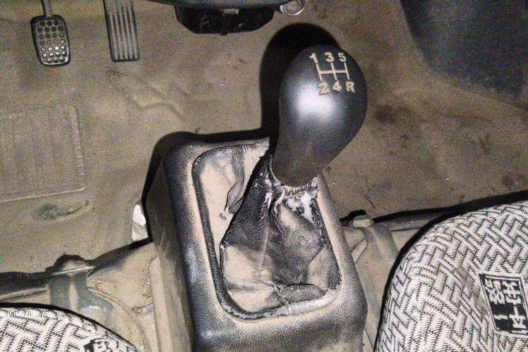 Used Wuling Zhiguang 2020 1.2L Practical Model China VI LSI Gear Lever