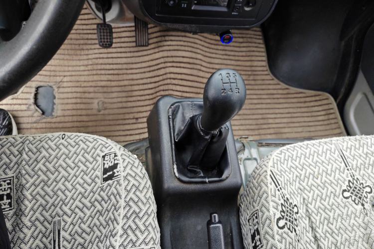 Used Wuling Zhiguang 2020 1.2L Practical Model China VI LSI Gear Lever