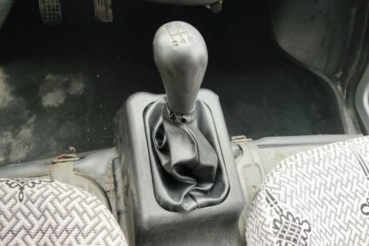 Used Wuling Zhiguang 2020 1.2L Practical Model China VI LSI Gear Lever