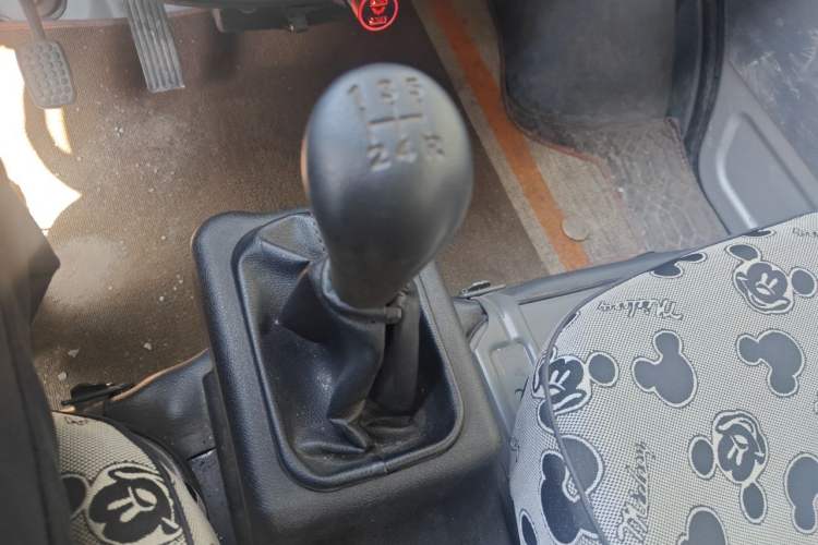 Used Wuling Zhiguang 2020 1.2L Practical Model China VI LSI Gear Lever