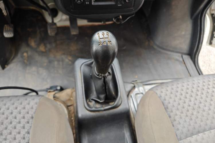 Used Wuling Zhiguang 2020 1.2L Practical Model China VI LSI Gear Lever