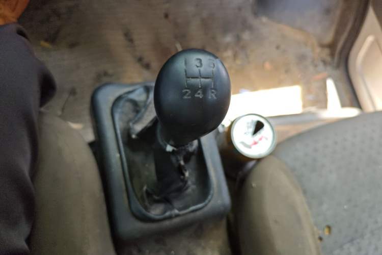 Used Wuling Zhiguang 2020 1.2L Practical Model China VI LSI Gear Lever
