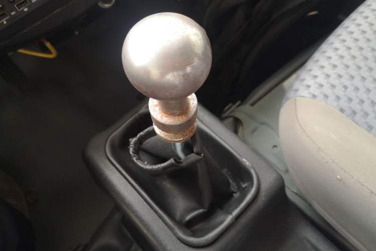 Used Wuling Zhiguang 2020 1.2L Practical Model China VI LSI Gear Lever
